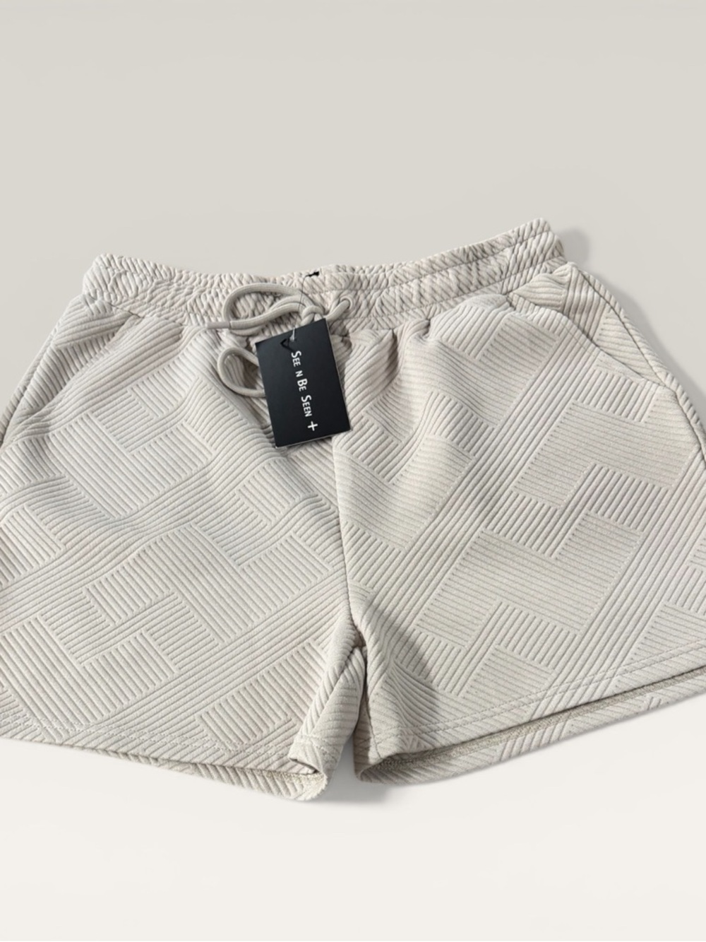 Seea Textured Drawcord Athletic Shorts in Light Grey